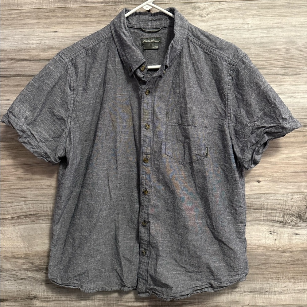 Men’s Eddie Bauer 100% cotton short sleeve button down shirt